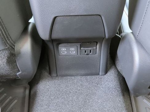 New 2026 Toyota Prius Plug-In Hybrid FWD image 31