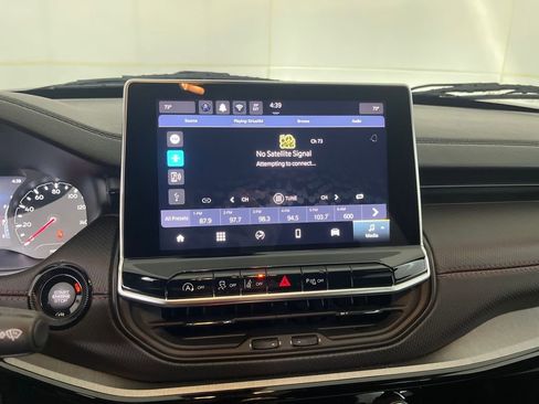 Used 2024 Jeep Compass Trailhawk image 75