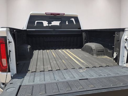 Used 2024 GMC Sierra 1500 Denali w/ Technology Package AWD/4WD image 14