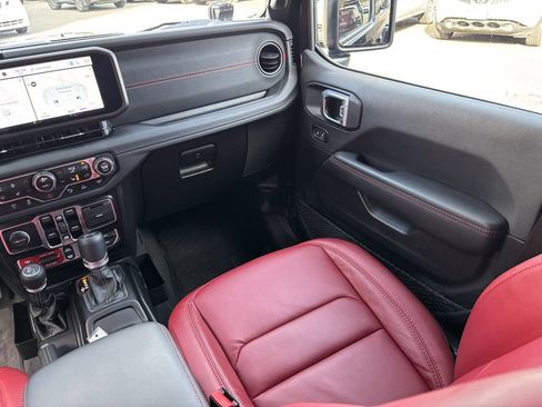 Used 2024 Jeep Wrangler Unlimited Rubicon 392 AWD/4WD image 22