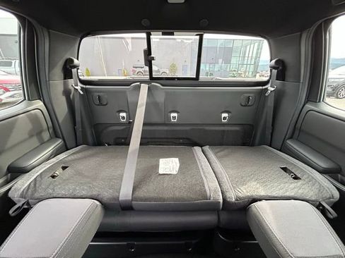 New 2026 Nissan Frontier SV w/ SV Convenience Package image 39