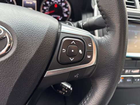 Used 2015 Toyota Camry XSE image 20