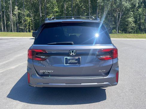 Used 2026 Honda Odyssey Elite image 8
