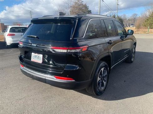 Used 2022 Jeep Grand Cherokee Limited 4xe image 4