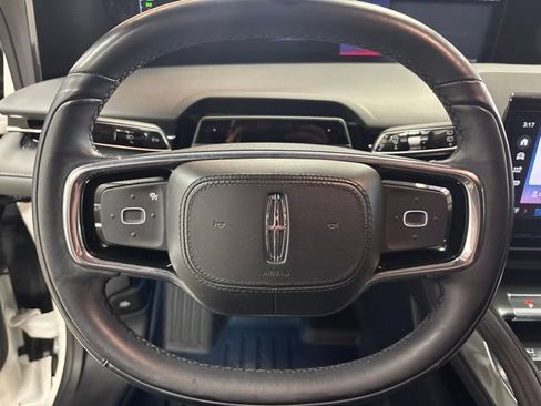 Used 2024 Lincoln Nautilus Reserve w/ Equipment Group 203A AWD/4WD image 21