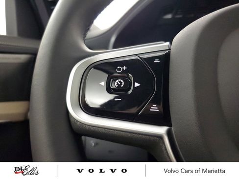 New 2026 Volvo XC90 B6 Plus w/ Protection Package Premier image 25