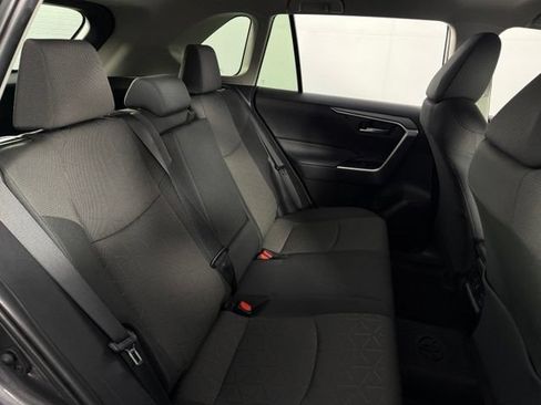 Used 2023 Toyota RAV4 XLE FWD image 17
