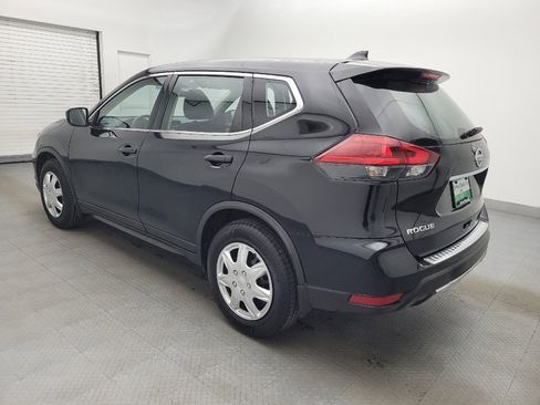 Used 2018 Nissan Rogue S FWD image 3