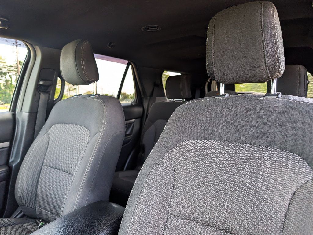 Used 2018 Ford Explorer XLT AWD/4WD image 15