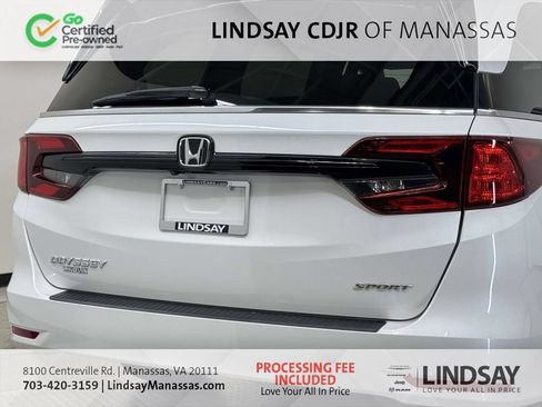 Used 2023 Honda Odyssey Sport image 9
