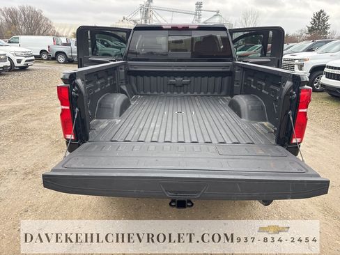 Used 2025 Chevrolet Silverado 2500 LTZ w/ LTZ Plus Package image 36