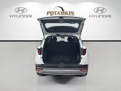 Certified 2025 Hyundai Tucson SE FWD image 24