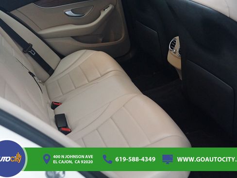Used 2019 Mercedes-Benz C 300 Sedan image 13