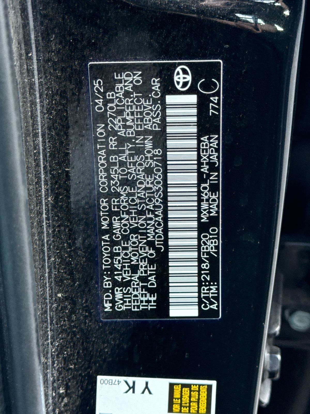 Used 2025 Toyota Prius LE FWD image 28