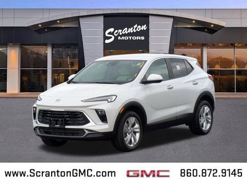 Used 2024 Buick Encore GX Preferred AWD/4WD image 1
