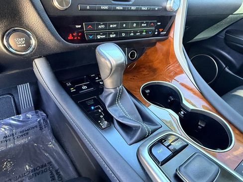 Used 2019 Lexus RX 350L RX 350L Premium image 23