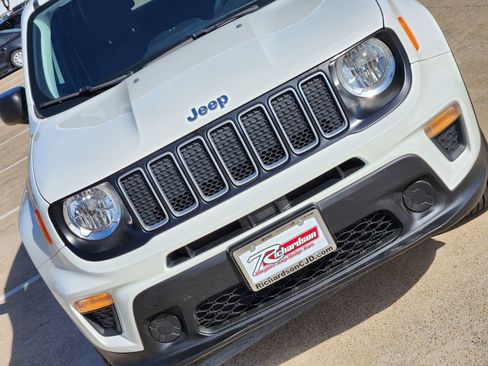 Used 2023 Jeep Renegade Latitude image 14