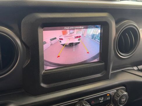 Used 2022 Jeep Wrangler Unlimited Sport AWD/4WD image 20