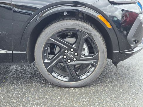 New 2026 Chevrolet Equinox EV RS image 2