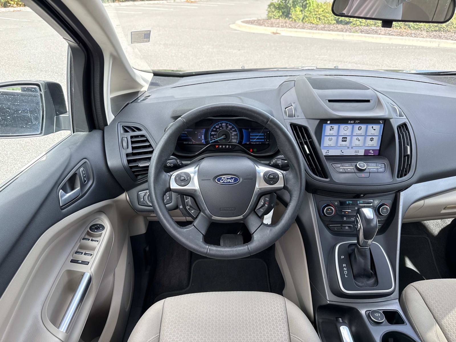 Used 2018 Ford C-MAX SE w/ Equipment Group 201A FWD image 13