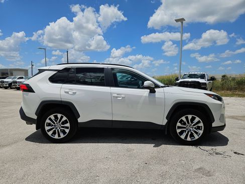 Used 2021 Toyota RAV4 XLE Premium FWD image 2