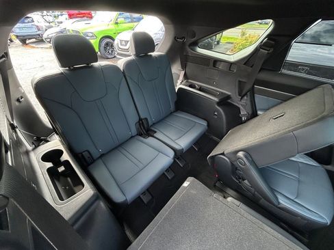Used 2025 Kia Sorento SX Prestige image 35