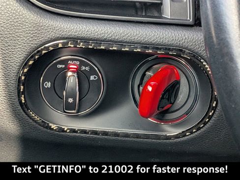 Used 2020 Porsche Macan image 31