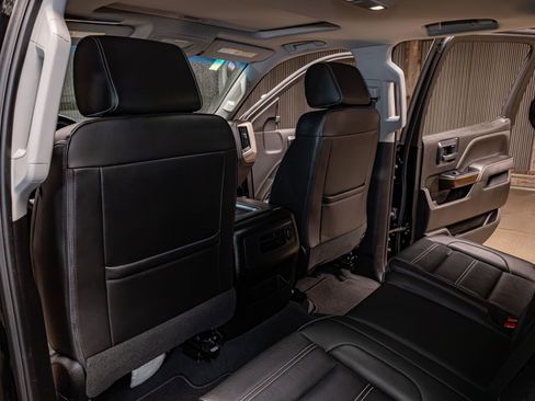 Used 2019 GMC Sierra 3500 Denali w/ Duramax Plus Package image 24