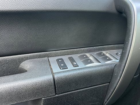 Used 2013 Chevrolet Silverado 2500 LT w/ Interior Plus Package image 11