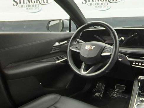Used 2024 Cadillac XT4 Sport FWD image 16