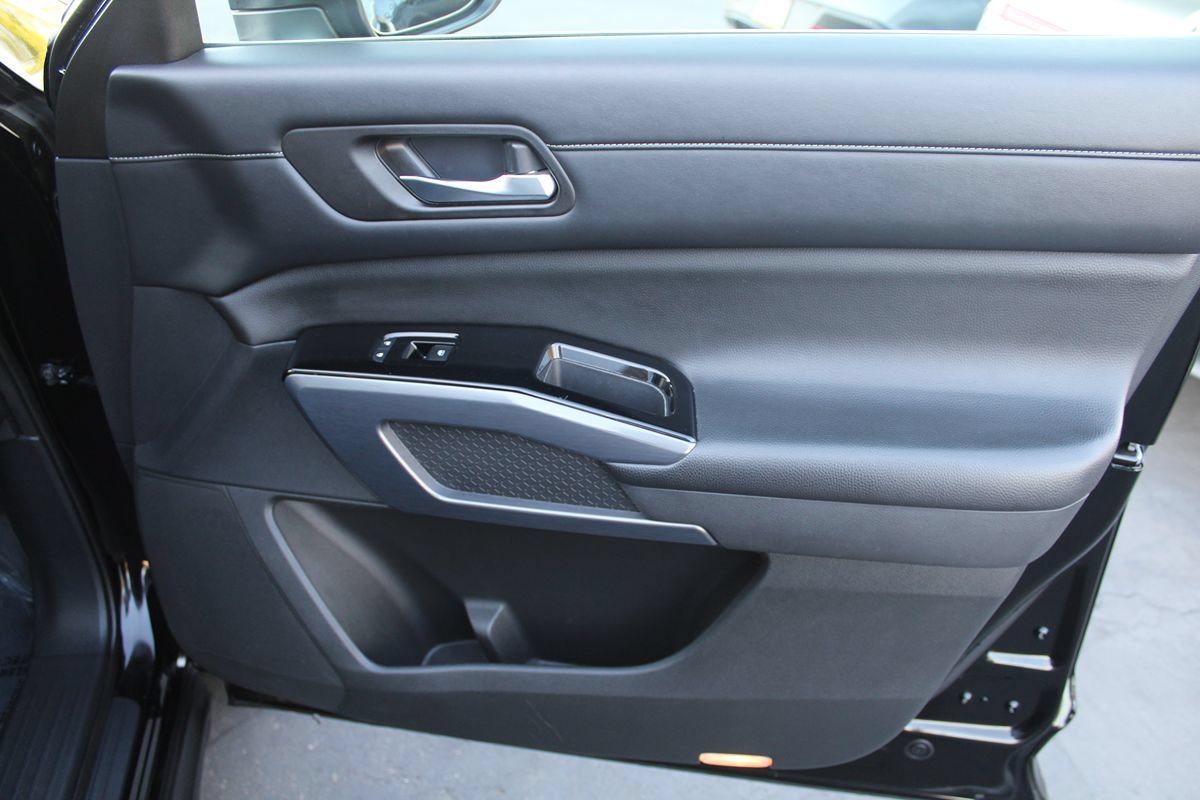 Used 2022 Nissan Pathfinder SL w/ SL Premium Package FWD image 23