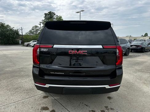 Used 2025 GMC Yukon Elevation image 6