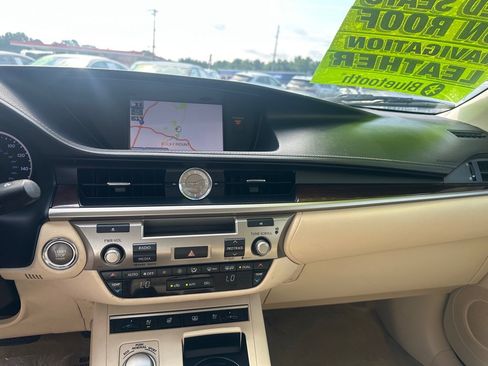 Used 2013 Lexus ES 350 w/ Luxury Pkg FWD image 15