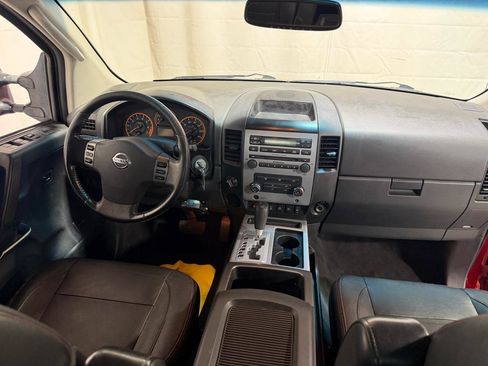 Used 2010 Nissan Titan XE AWD/4WD image 16
