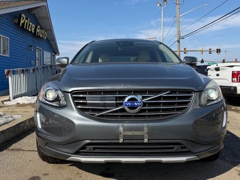 Used 2016 Volvo XC60 T5 Platinum image 3