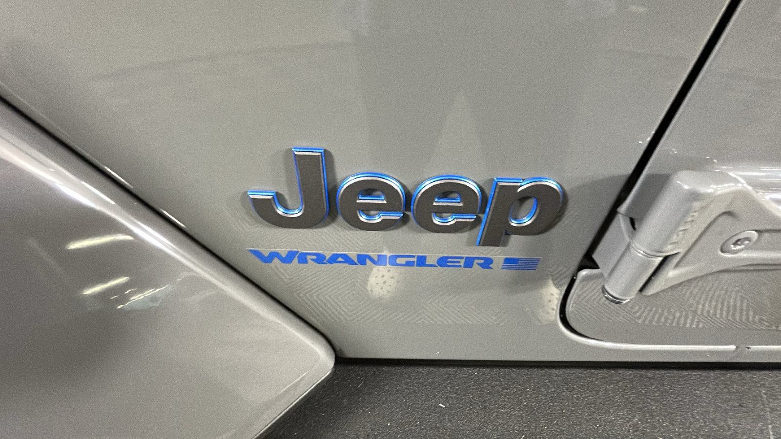 Used 2023 Jeep Wrangler Unlimited Rubicon 4xe AWD/4WD image 11