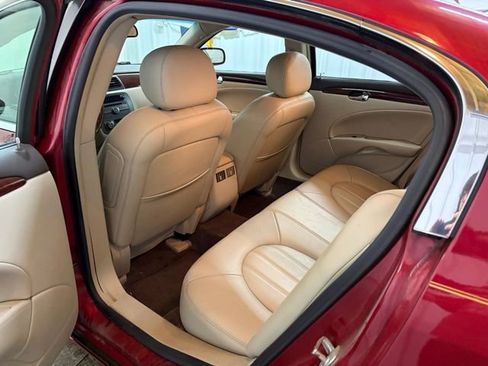 Used 2007 Buick Lucerne CXL image 14