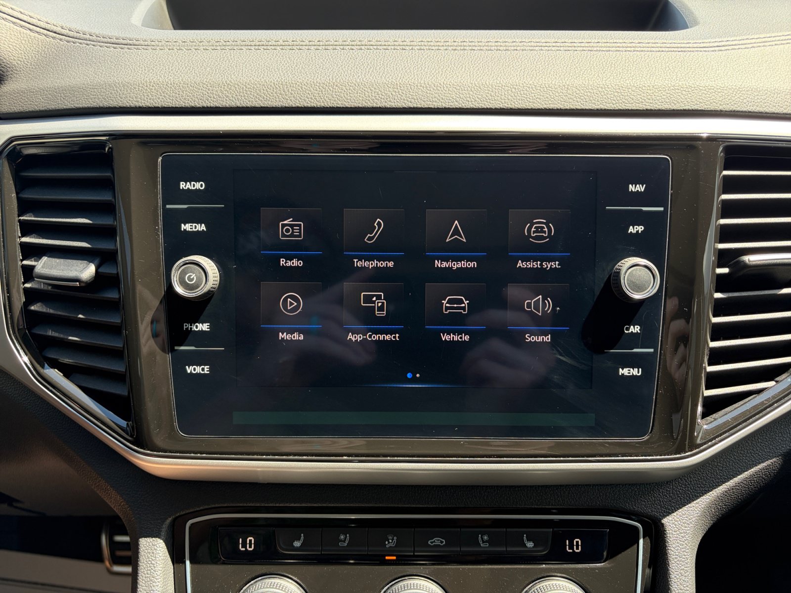 Certified 2022 Volkswagen Atlas SEL Premium AWD/4WD image 12