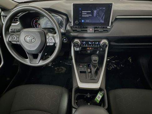 Used 2024 Toyota RAV4 XLE FWD image 27