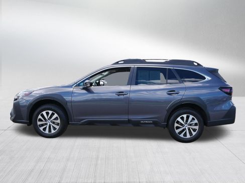 Used 2025 Subaru Outback Premium AWD/4WD image 4