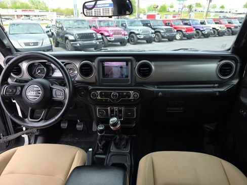 Used 2021 Jeep Gladiator Sport AWD/4WD image 45