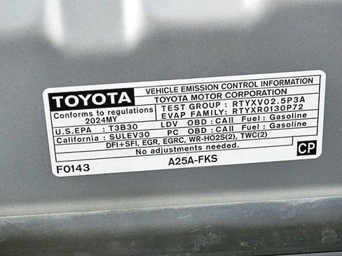 Used 2024 Toyota Camry SE image 33