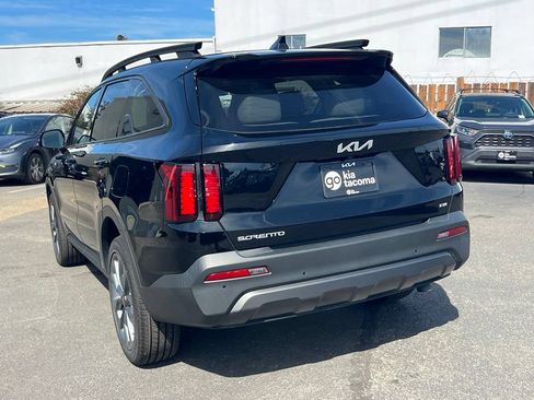 Certified 2023 Kia Sorento X-Line EX AWD/4WD image 7