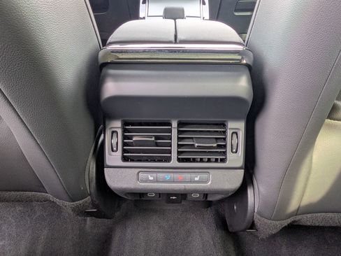 Certified 2025 Land Rover Range Rover Evoque S image 23