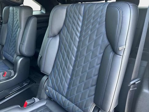Certified 2026 Cadillac Escalade IQ Luxury 1 AWD/4WD image 14