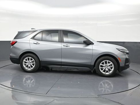 Used 2023 Chevrolet Equinox LS FWD image 6