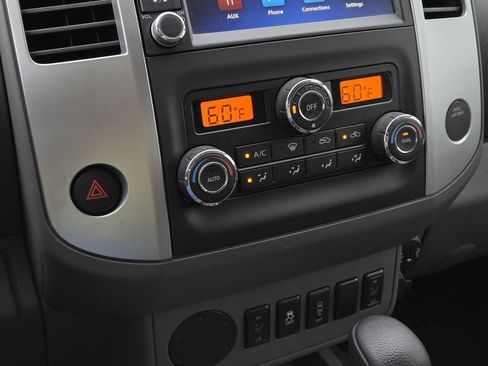 Used 2021 Nissan Frontier SV w/ Midnight Edition Floor Mats RWD image 19