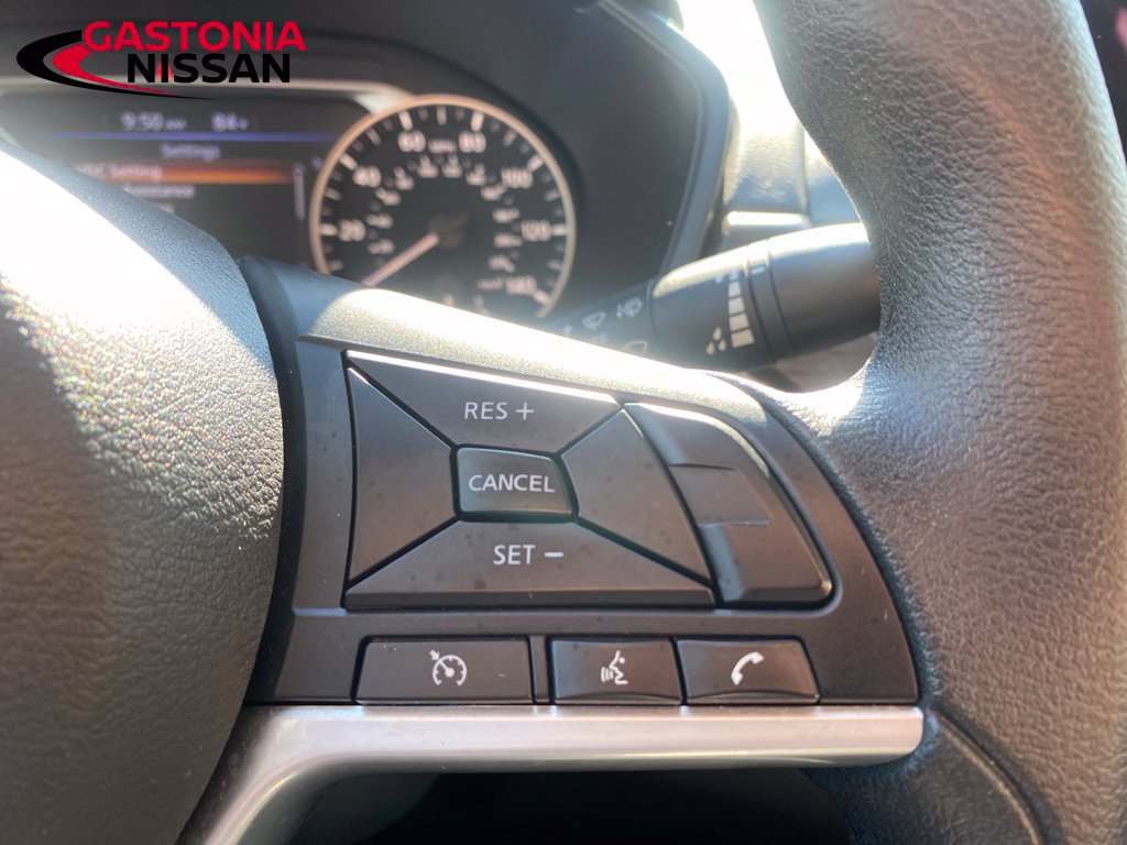 Used 2025 Nissan Altima 2.5 SV FWD image 23