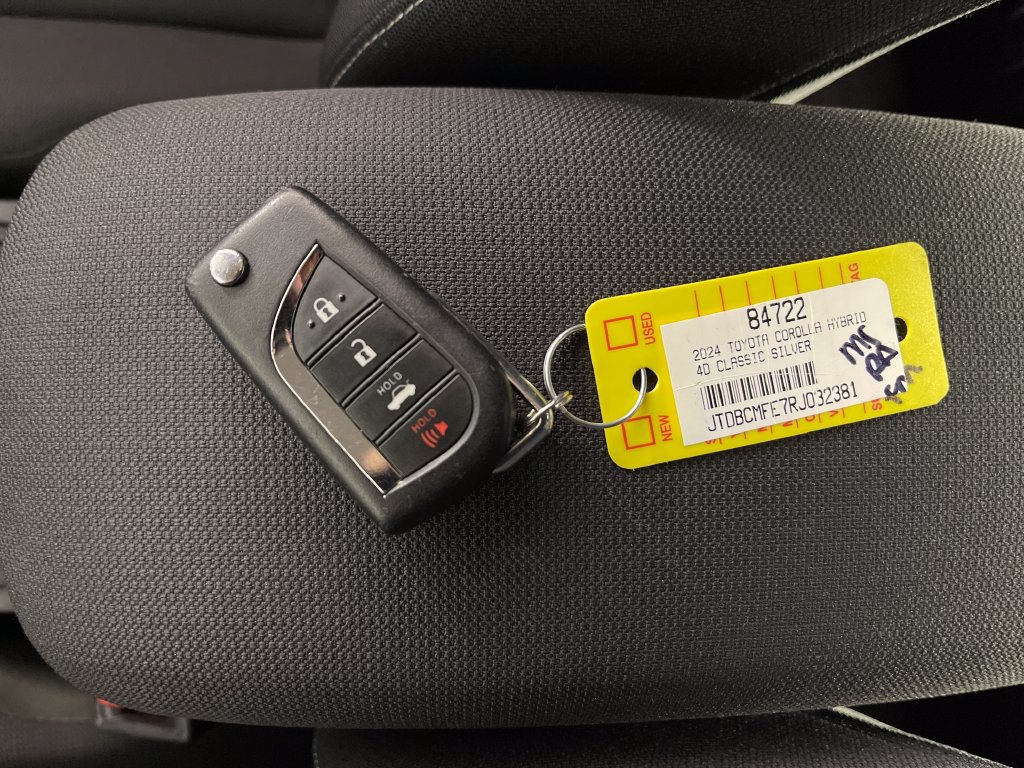 Used 2024 Toyota Corolla LE FWD image 24