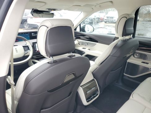 New 2026 Lincoln Nautilus Black Label image 29